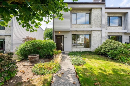 3363 Sefton Street  Port Coquitlam, BC V3B 5C9