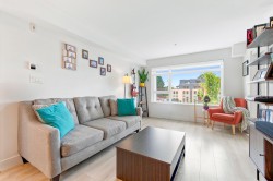 305-1519 Crown Street  North Vancouver, BC V7J 1G6