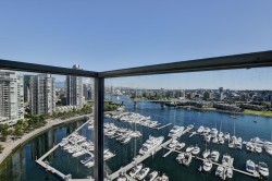 2106-1228 Marinaside Crescent Vancouver, BC V6Z 2W4