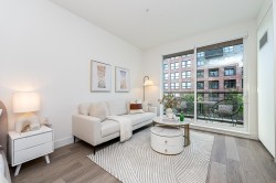 203-422 Lakewood Drive Vancouver, BC V5L 0E8