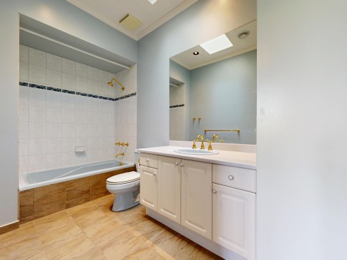 1510 33Rd Avenue W, Vancouver, BC 