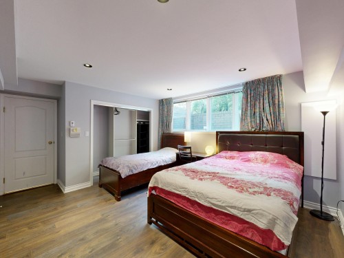 1510 33Rd Avenue W, Vancouver, BC 