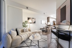 207-422 Lakewood Drive  Vancouver, BC V5L 0E8