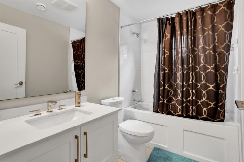 2885 41St Avenue E, Vancouver, BC 
