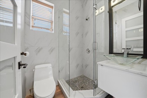 3123 7Th Avenue E, Vancouver, BC 