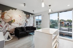 513-733 3rd Street W North Vancouver, BC V7M 0C8