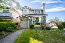 4803 Fleming Street  Vancouver, BC V5N 3W7