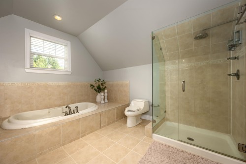 2915 Fern Drive, Anmore, BC 