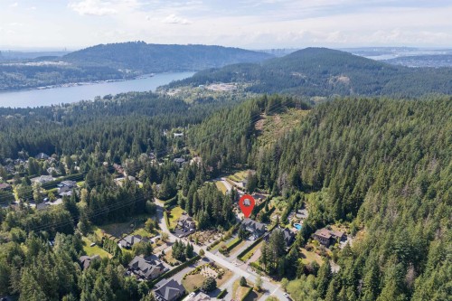 2915 Fern Drive, Anmore, BC 