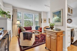 980 16th Avenue W Vancouver, BC V5Z 1T2