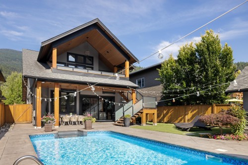 40257 Aristotle Drive  Squamish, BC V8B 0S6