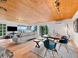 325 Bayview Place  Lions Bay, BC V0N 2E0