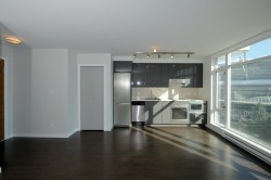 705-161 Georgia Street WVancouver, BC V6B 0K9