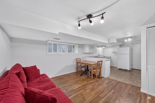 2528 24Th Avenue E, Vancouver, BC 