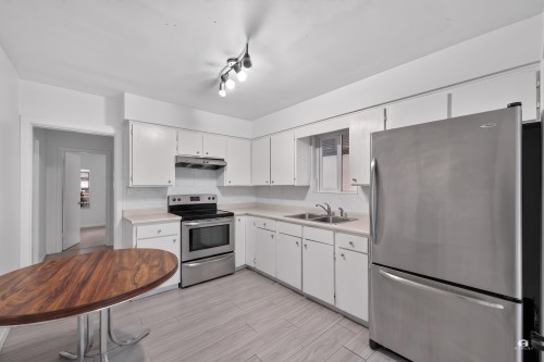 2528 24Th Avenue E, Vancouver, BC 