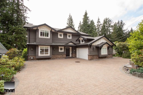 555 Greenway Avenue , North Vancouver, BC V7N 3C9 2