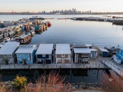 FRSL17-415 Esplanade Avenue WNorth Vancouver, BC V7M 1A6