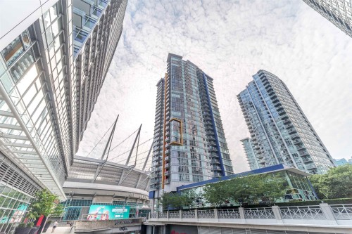 2308-111 Georgia Street W Vancouver, BC V6B 1T8