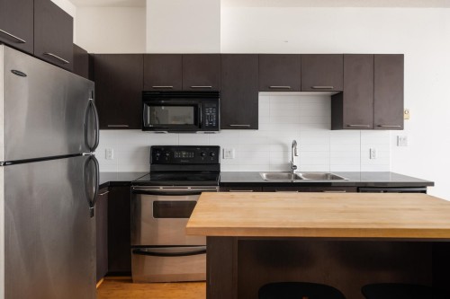 410-205 10th Avenue E, Vancouver, BC V5T 4V6 3
