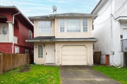 48 22nd Avenue E Vancouver, BC V5V 1T4
