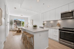 404-2382 Atkins Avenue  Port Coquitlam, BC V3C 0G7