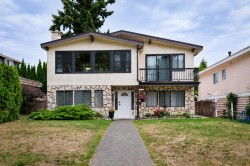 4158 Kenny Court Burnaby, BC V5J 1L3