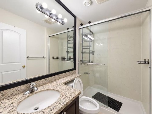 7452 Humm St, Vancouver, BC 