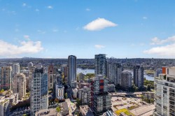 4006-1283 Howe Street  Vancouver, BC V6Z 0E3