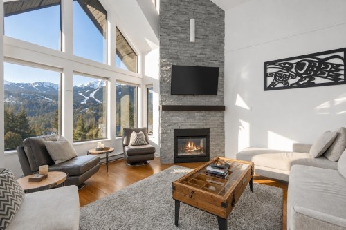 302-3212 Blueberry Drive  Whistler, BC V8E 0T5