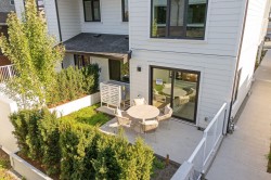 SL 2-2333 54th Avenue E Vancouver, BC V5S 1X1