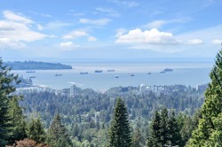 3961 St. Albans Avenue North Vancouver, BC V7N 1S9
