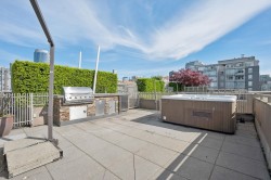 PH2005-1055 Richards Street  Vancouver, BC V6B 0C2