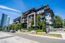 202-615 Cottonwood Avenue Coquitlam, BC V3J 2S5