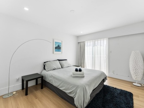 310 16Th Avenue, Vancouver, BC 