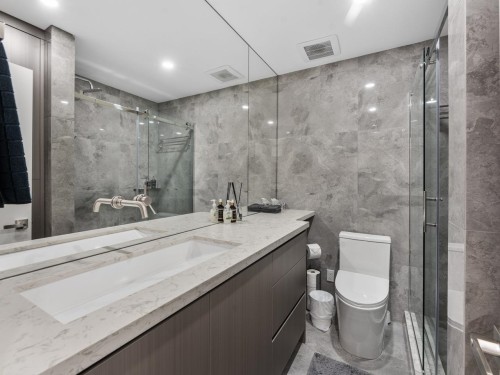 310 16Th Avenue, Vancouver, BC 