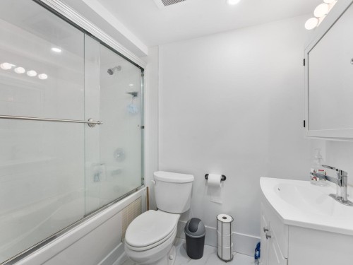 310 16Th Avenue, Vancouver, BC 