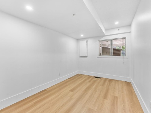 310 16Th Avenue, Vancouver, BC 
