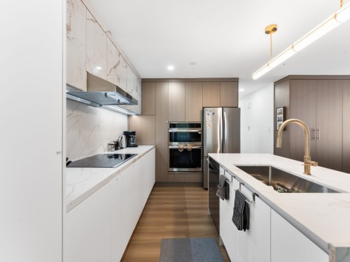 310 16Th Avenue, Vancouver, BC 