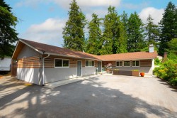 2420 Edgemont Boulevard  North Vancouver, BC V7P 2L1