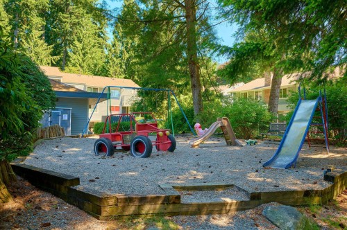 4627 Hoskins Road, North Vancouver, BC 