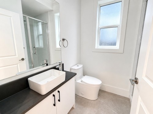 1427 27Th Avenue E, Vancouver, BC 