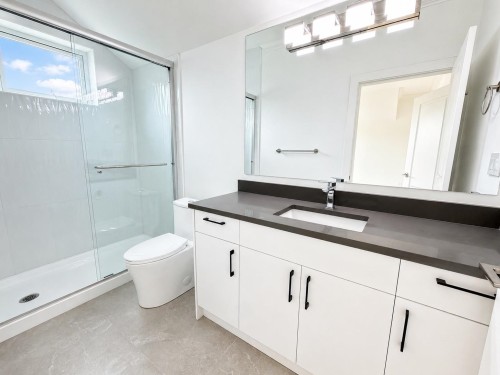 1427 27Th Avenue E, Vancouver, BC 