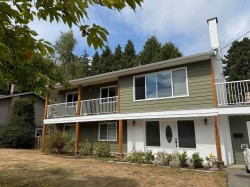 5237 12 Avenue Delta, BC V4M 2B1