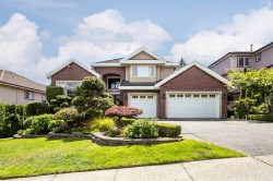 3086 Carousel Court Coquitlam, BC V3E 3E1