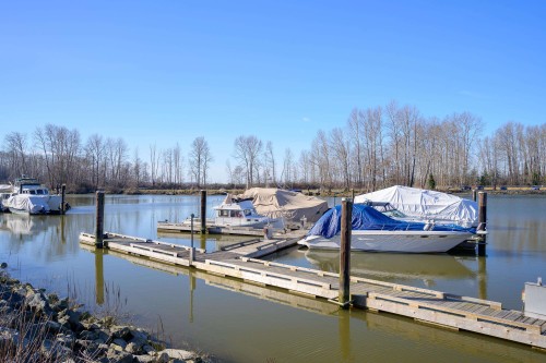 110-4803 48 Avenue, Delta, BC 