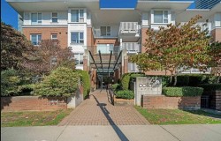 207-4723 Dawson Street Burnaby, BC V5C 0A7