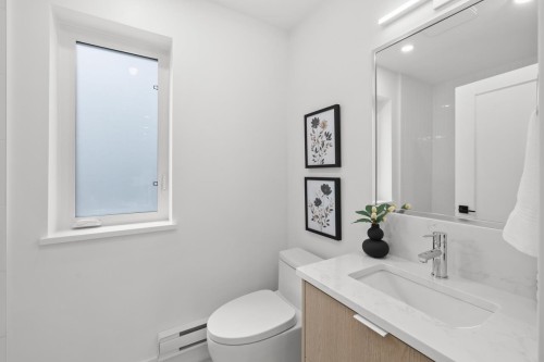 2133 Pender Street E, Vancouver, BC 