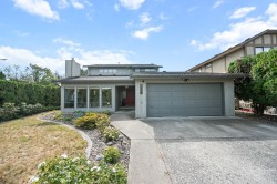 22110 Isaac Crescent Maple Ridge, BC V2X 0W1