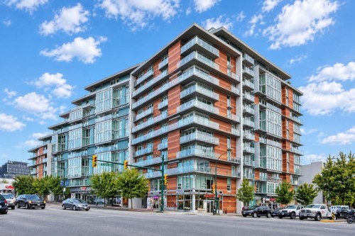 1211-180 2nd Avenue E Vancouver, BC V5T 0K4