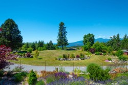 465 Sunset Road Bowen Island, BC V0N 1G2